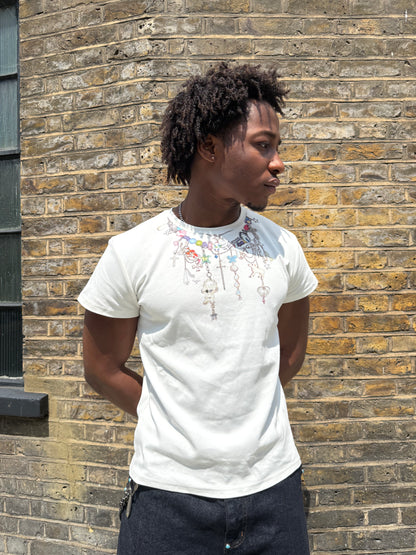 PRINTED CHAIN TEE