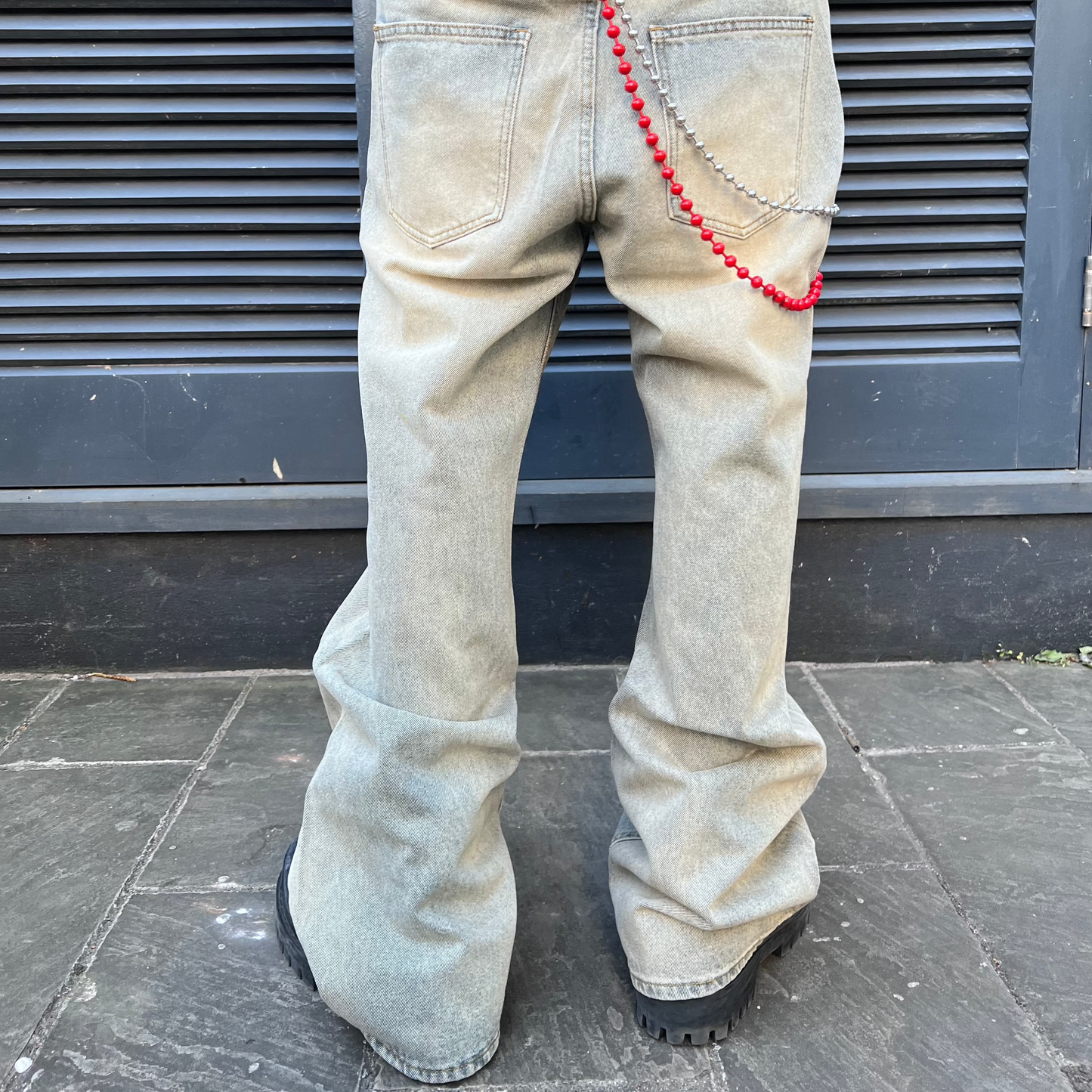 VINTAGE FLARED RED CHAIN JEANS